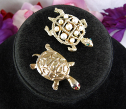 Pair Turtle Pins Vintage Brooches Faux Pearls &amp; Rhinestones Tortoise Terrapins - £14.69 GBP