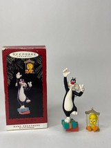Hallmark Sylvester and Tweety Keepsake Ornament 1995 Hang-Togethers Looney Tunes - $7.42