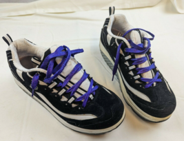 Skechers Women&#39;s Shape Ups Walking sneaker Sz 9 Black &amp; White w/ purple laces - £14.82 GBP