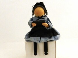 Wooden Shelf Sitter Doll Figurine, Abstract Amish Girl Reading Bible, AM... - $14.65