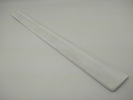 2007 - 2014 Chevrolet GMC Door Molding Trim Front RH or LH Side White OEM ✅ - $121.72