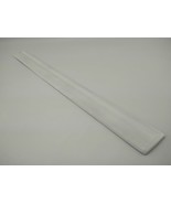 2007 - 2014 Chevrolet GMC Door Molding Trim Front RH or LH Side White OEM ✅ - $2,238.40 MXN