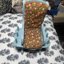 Rocking Chair Pin Cushion 6 Spool Thread Scissor Holder 6&quot; Faux Wood Vin... - $190.39 MXN