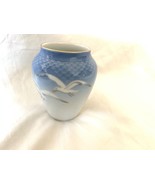 VASE # 202 SEAGULL w GOLD  Bing &amp; Grondahl Denmark 1st  - $69.29