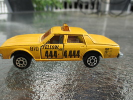 Majorette Chevrolet Impala Taxi Cab, 1:61? scale vintage die-cast - $95.18 MXN