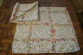 4 Vintage Floral Napkins Amaryllis &amp; Mum Red Beige Green 17&quot;x17&quot; PreOwned - £12.65 GBP