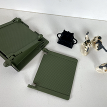 Matchbox Tundra Defense Replacement Parts Pieces Camo Soldiers Figures - $9.25