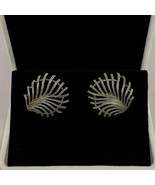 Vintage Lisner Clip-On Earrings Silver Tone Openwork Leaf Palm Frond Design - $598.20 MXN