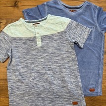 (2) Boys 7 For All Mankind Tees Small Blue V Neck Heathered Color Block ... - €24,37 EUR