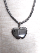 Unisex Hematite Beaded Double Heart Shape Pendant 16&quot; Fashion Necklace - £7.02 GBP