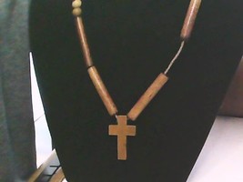 Extra Large Cross carved necklace ( 2.75 inches pendant and 70cm - $301.39 MXN