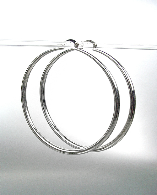 CHIC Smooth SILVER Metal Large 2 1/2" Diameter THIN Round Hoop Pincatch Earrings