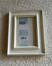 Light Wood 7 x 9&quot; Frame Holds 4X6&quot; Photo - £6.75 GBP