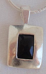 Mini black pendant