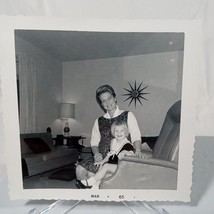 Vintage Photo Picture Original One Of A Kind 1965 Mom Toddler Leather Chair Art - £6.35 GBP