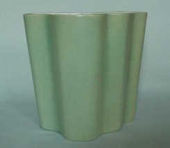 Vintage  Free Form Red Wing USA Matte Green Vase Planter 1262 - £13.39 GBP