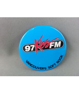 Vintage Radio Pin - 97 Kiss FM Vancouver&#39;s Soft Rock - Celluloid Pin - €12,82 EUR