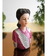Avon Fashion Silhouette. Vintage 1983. Lady 3. - $9.41
