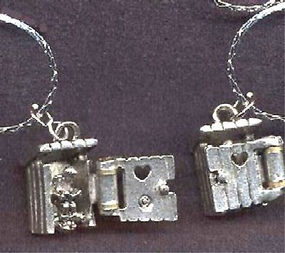 New Funny OUTHOUSE PENDANT NECKLACE-Camping Country Charm Costume Jewelry-OPENS! - $12.73