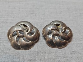 Silver Tone Interlocking Circle/Sphere Design Earrings 1.5&#39;&#39; Diameter Vi... - $9.99