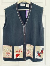 Tabi International NavyVest Size Large Embroidered Flowers Cotton 90’s O... - $10.84