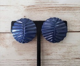 Vintage Clip On Earrings - Unusual Ribbed Blue Circle 1 &amp; 1/8&quot; - $12.99