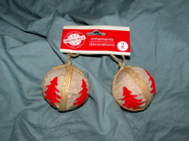 Christmas House ORNAMENTS 2 beige balls w/jute &amp; red felt trees (Ebay 3) - £6.62 GBP