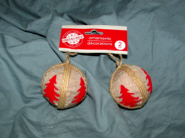 Christmas House ORNAMENTS 2 beige balls w/jute &amp; red felt trees (Ebay 3) - £6.49 GBP