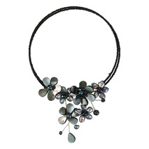 Garden of the Ocean Black Pearl and Seashell Floral Bouquet Choker Necklace - £24.05 GBP