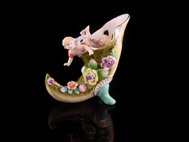 Antique Victorian Shoe - cherubs and flowers - porcelain horn - vintage whimisca - £74.63 GBP