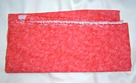 Red Thatch Pattern Fabric Cotton Quilting, Crafting - £7.95 GBP