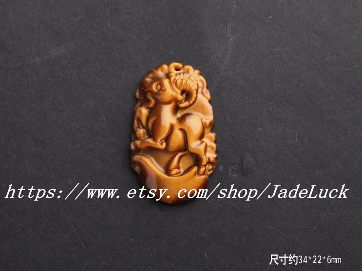 Amulet pendant necklace zodiac goat mascot yellow hand-carved Tiger Eye - £16.02 GBP