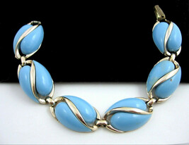 Light Blue Yin Yang Teardrops Link Bracelet Vintage Goldtone 7 1/4&quot; Length Yang - £15.22 GBP