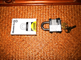 Commercial Padlock Master Lock   2 Keys  New In Box Higher Vandilizm Resistance - £9.64 GBP