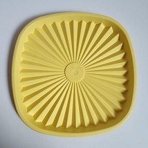 Vintage Tupperware Replacement Lid 841F-3 Yellow Square Lid 6.5&quot; - £3.97 GBP