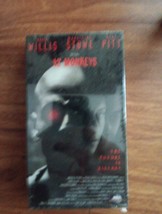 12 MONKEYS VHS Bruce Willis Madeleine Stowe Bradd Pitt 1995 NEW SEALED F... - $10.00