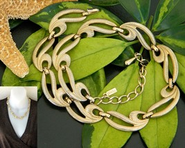 Vintage Monet Choker Necklace Swirl Large Link Gold Tone Adjustable - £15.94 GBP