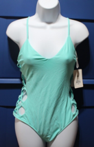 Body Glove Women&#39;s 3950661 Smoothies Bandeau One-Piece sea mist Swimsuit Size M - £77.67 GBP