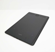 Wacom Intuos Pro PTH660 Drawing Tablet with Pen - Black image 3