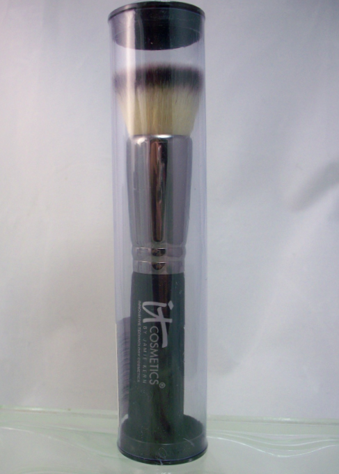It Cosmetics Heavenly Luxe Flat Top Buffing Brush  - £17.62 GBP
