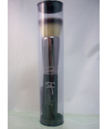 It Cosmetics Heavenly Luxe Flat Top Buffing Brush  - $22.50