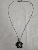 Vintage 18&quot; Silver Tone Flower &amp; Rhinestone Necklace w/ Extension Chain! - $354.51 MXN
