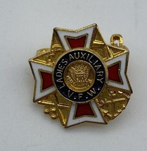 Vtg VFW Veterans of Foreign Wars Ladies Auxiliary USA Pinback Brooch Lapel Pin - £4.48 GBP