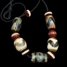 LOT 11 Beads Old Dzi Tibetan Himalayan Protective Agate Beads Amulets - £107.29 GBP