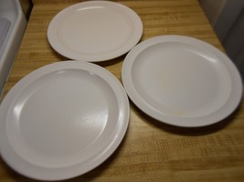 prolon ware plates 3 white dinner plates made by prolon ware vintage - $16.10