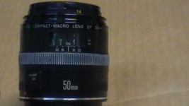 Canon Compact Macro Lens EF 50mm f/1:2.5 for EOS DSLR Digital SLR Cameras#204404 - £217.92 GBP