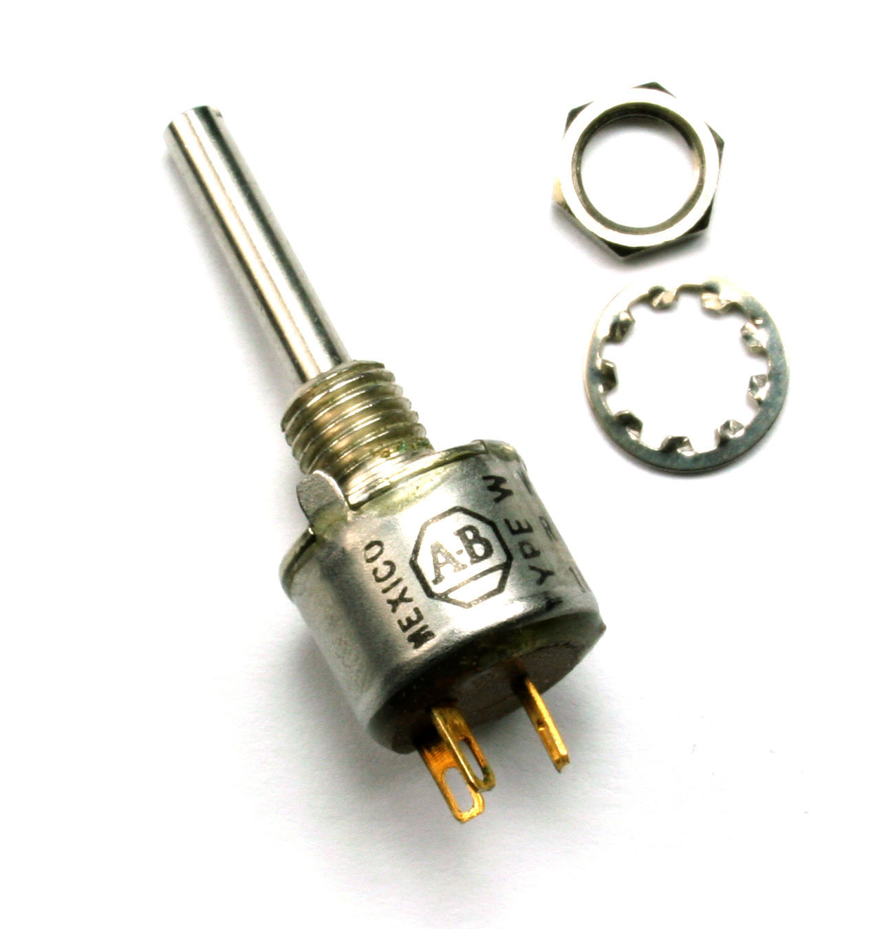 Clarostat Linear Taper Potentiometer 1K ohm, .5watt,   1/4&quot; Solid Shaft,... - $14.75