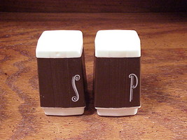 Pair of Max Klein Retro Plastic Dark Brown Salt and Pepper Shakers, no. ... - £7.17 GBP