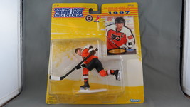 Philadelphia Flyers Figure-  Eric Lindros - Starting Line Up (1997) - By Kenner  - £27.97 GBP