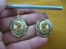 CAE1-21) Rare African American Lady Brown + Ivory Cameo Dangle Earrings Jewelry - £18.67 GBP